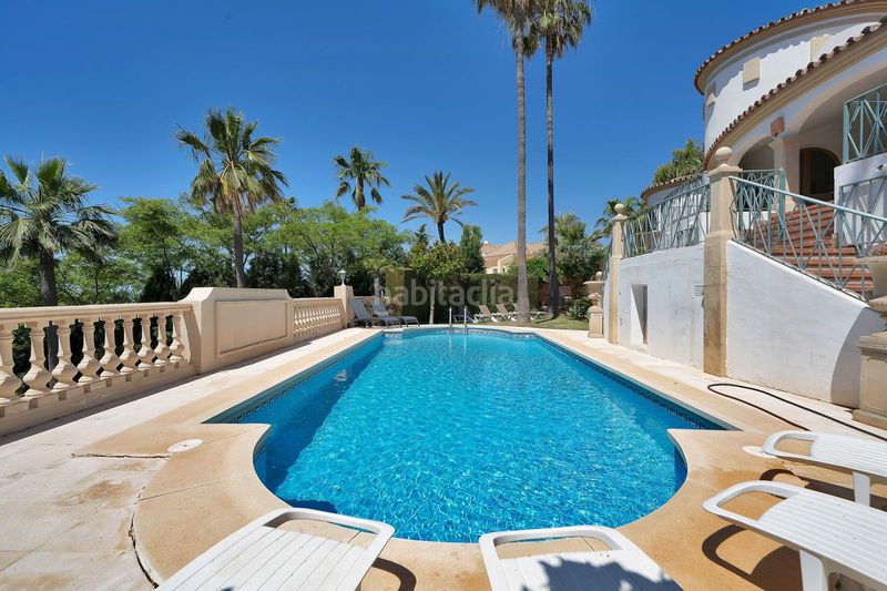 Foto fbdadcc0-1c0f-4fdc-b5b3-f394a2537aa9. Casa amb aparcament piscina a Hacienda Las Chapas Marbella
