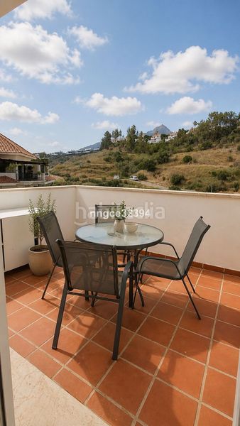 Foto a3b66f28-f1f3-4b37-b830-b6aae7f53a8c. Àtic amb aparcament piscina a Los Naranjos Marbella