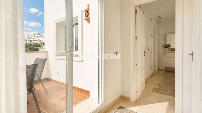 Foto ab317600-54a7-4597-8337-daacadfceb72. Àtic amb aparcament piscina a Los Naranjos Marbella