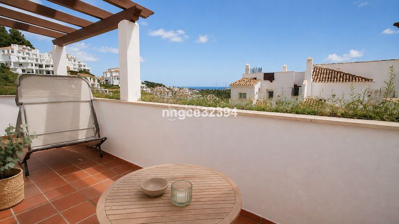 Foto afbcb13f-a6cf-4fa9-a413-78e67a533762. Àtic amb aparcament piscina a Los Naranjos Marbella