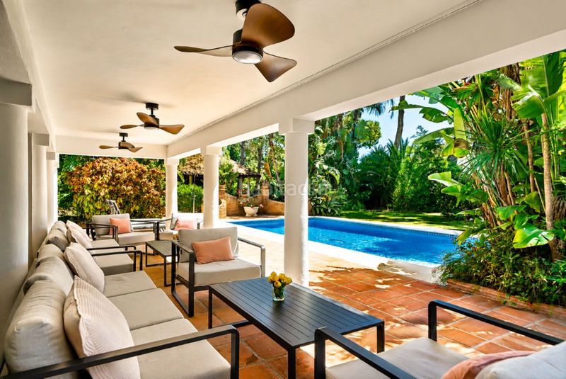 Foto 1a7085ed-b8f5-4857-8d30-a8471bd5c51a. Casa amb aparcament piscina a Hacienda Las Chapas Marbella