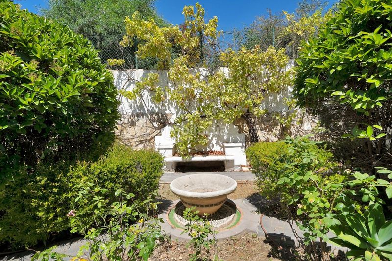 Foto 4f24b14f-1824-4780-b300-623a1f6650d1. Casa amb aparcament piscina a Hacienda Las Chapas Marbella