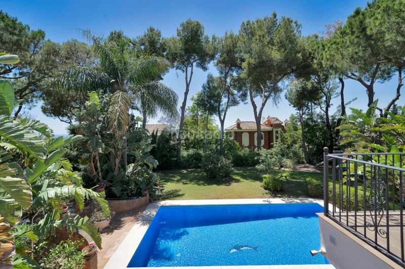 Foto 8a93c959-6596-41b0-9466-dfeb10360cb5. Casa amb aparcament piscina a Hacienda Las Chapas Marbella