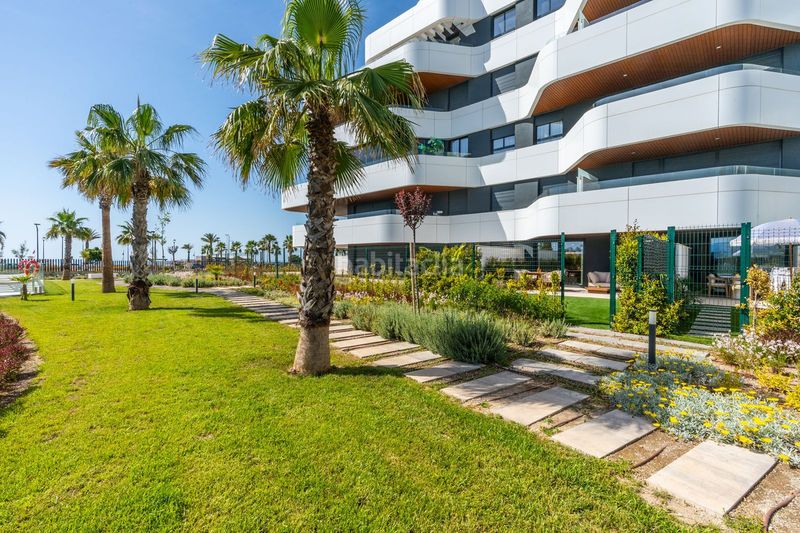 Foto 04d7a84c-088b-40c1-b550-b0ca33b30149. Apartamento en Los Álamos Torremolinos
