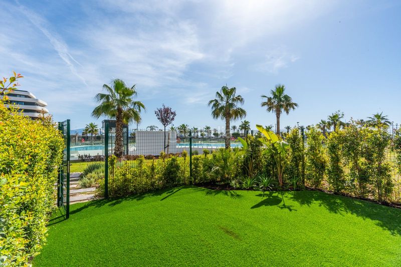 Foto d04ac891-0a55-474e-8a24-45d12f9ef904. Apartamento en Los Álamos Torremolinos