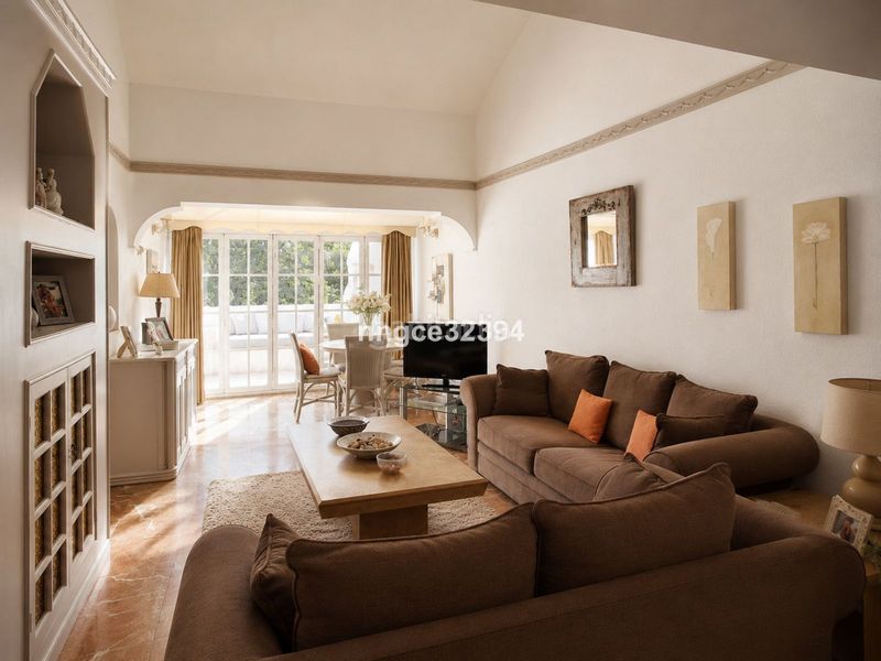 Foto 2a71e7db-62b0-4682-a255-41eeedd7136e. Casa amb aparcament piscina a Puerto Banús Marbella