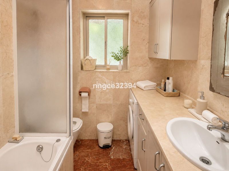 Foto 6079e345-d1e6-4092-9c4d-7dd8cbde2fb3. Casa amb aparcament piscina a Puerto Banús Marbella