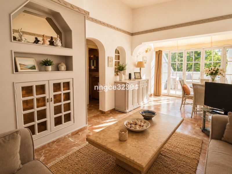 Foto da0a10fa-324e-4939-a88b-4cf4aae4711e. Casa amb aparcament piscina a Puerto Banús Marbella