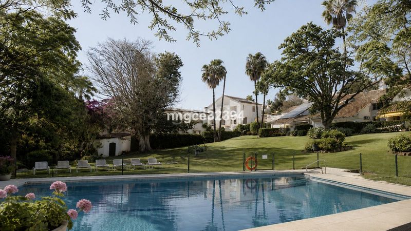 Foto de627692-8f69-4ded-bc0e-473d74e15e92. Casa amb aparcament piscina a Puerto Banús Marbella