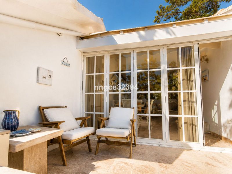 Foto f5beafed-0ddc-4ace-93f1-3c8f27159d81. Casa amb aparcament piscina a Puerto Banús Marbella