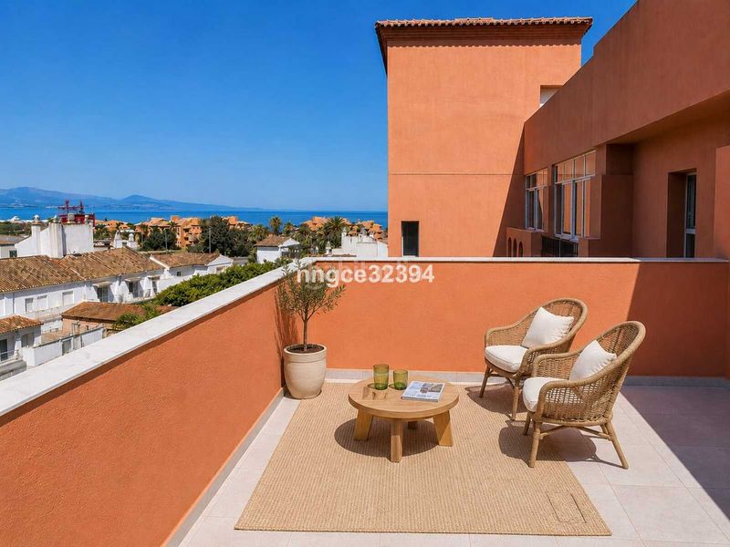 Foto 0437b19d-1d3f-48d2-a298-392e65302108. Àtic amb aparcament piscina a Manilva pueblo Manilva