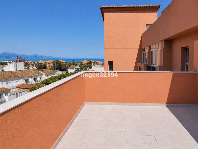 Foto ff040884-cebb-4018-9dd2-5777246d67a7. Àtic amb aparcament piscina a Manilva pueblo Manilva