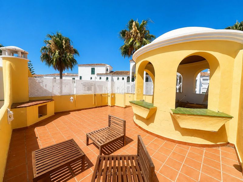 Foto 9ebe30e1-6239-4528-a728-42874feb1530. Casa adossada a Calahonda Mijas
