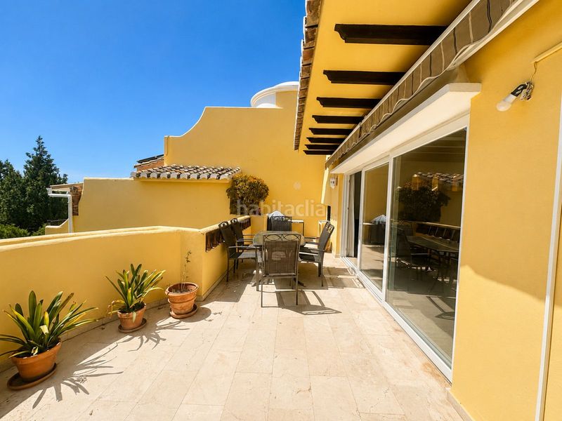 Foto ffac4cbb-40ba-4cf6-adf0-1b69454eee32. Casa adossada a Calahonda Mijas