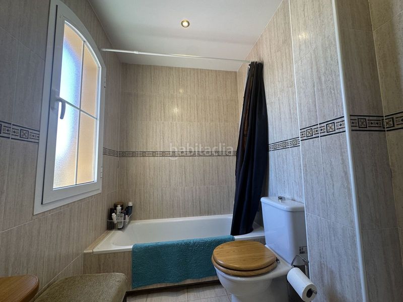 Foto a1b946e4-5429-4062-a344-bcbcc75af578. Casa amb aparcament a Riviera del Sol Mijas