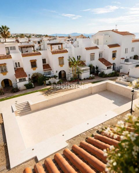 Foto 1411b078-f2e5-4442-9885-06092ac12492. Casa adossada amb aparcament piscina a marina de Casares Casares