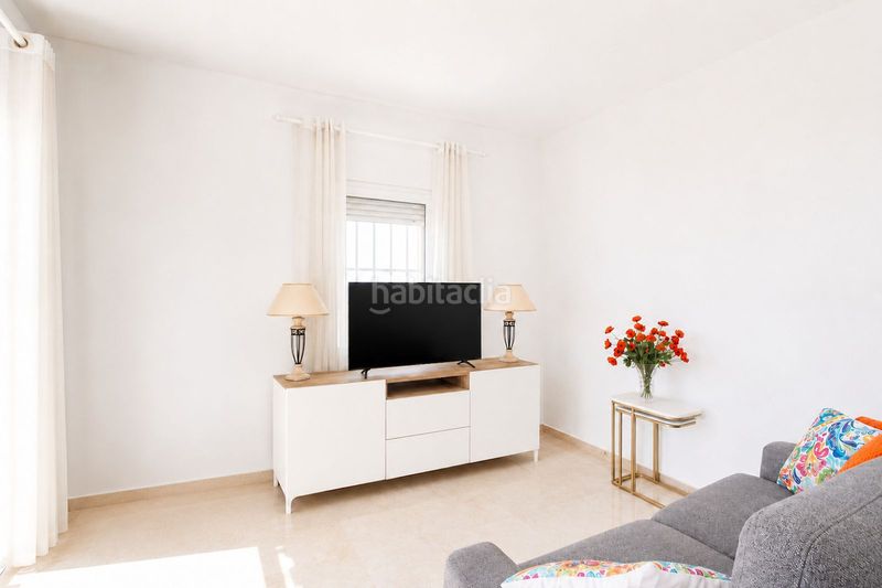 Foto a933a257-cc81-46e6-b453-137c1647a6d5. Àtic amb aparcament a Elviria Marbella