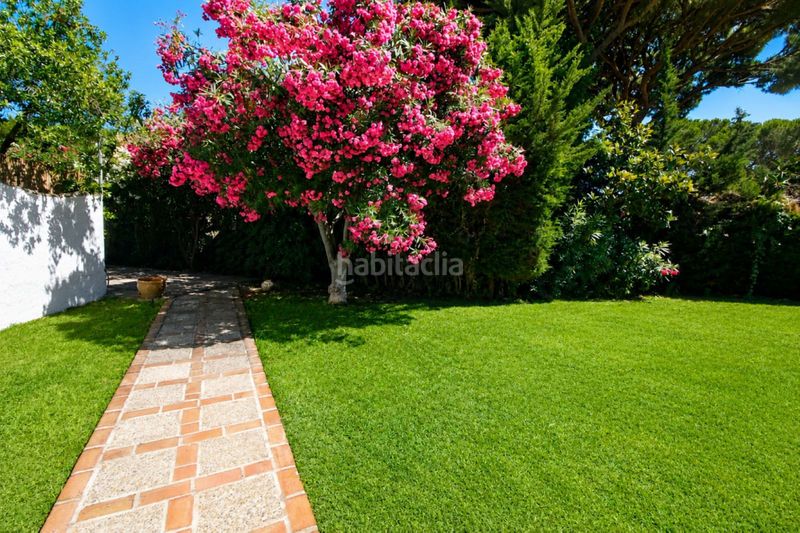 Foto 66d3d5dc-dbbe-4b4a-9fa2-a664f2147e5b. Casa amb aparcament piscina a Calahonda Mijas