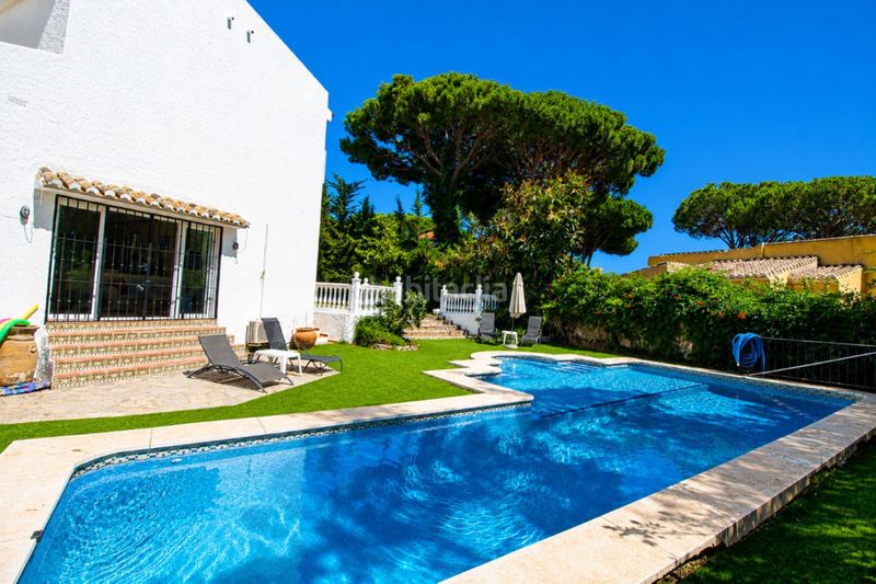 Foto ef12661b-e252-47a7-83a8-29d344db0228. Casa amb aparcament piscina a Calahonda Mijas