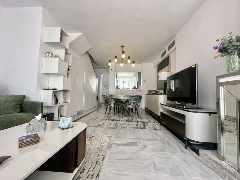 Foto 1886dd30-4709-4d80-807d-52cccdde0b3c. Dúplex en Playa de la Fontanilla Marbella