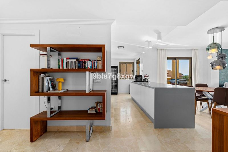 Foto 2bbdd03d-17bf-4378-bac4-9b7665124d1d. Appartement in El Paraíso Benahavís