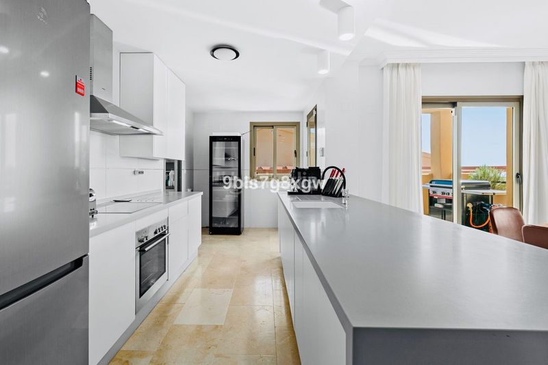 Foto f772c076-db59-4c60-8afa-acdf6841f501. Appartement in El Paraíso Benahavís