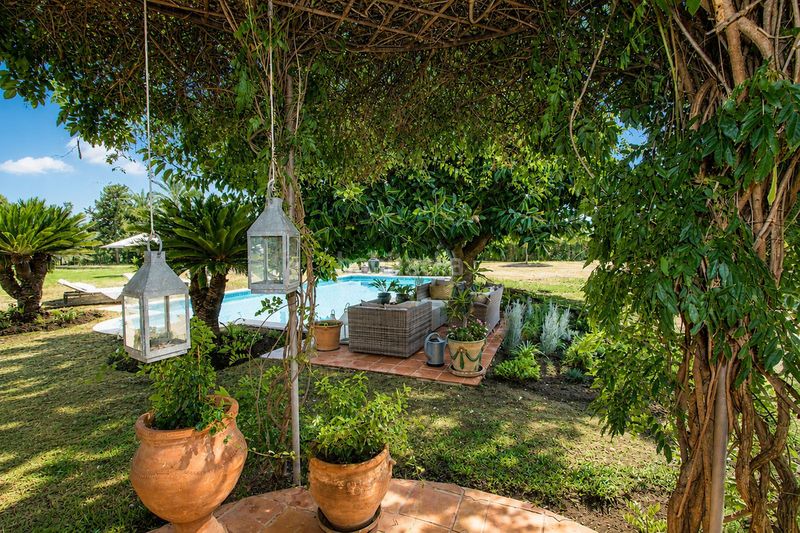 Foto e2094420-fdb6-401f-9628-8c7a60071259. Casa amb piscina a los arqueros - puerto del almendro Benahavís