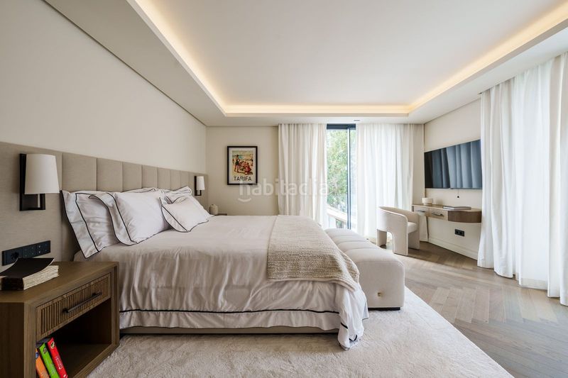 Foto b8d80b8d-2421-49bd-96da-217fcdff1c4d. Casa amb piscina a Los Naranjos Marbella