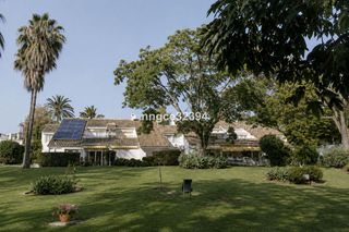 Maison à Nueva Andalucía centro