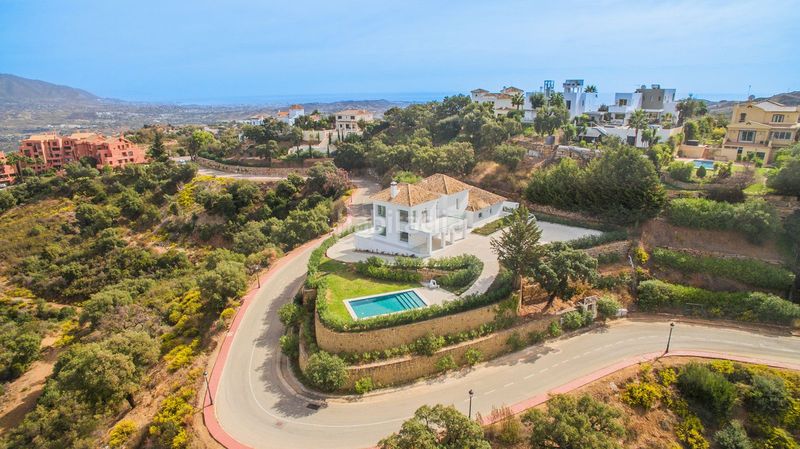 Foto ab3be458-606d-42ed-be1a-89ce79692502. Casa amb piscina a Santa María Marbella