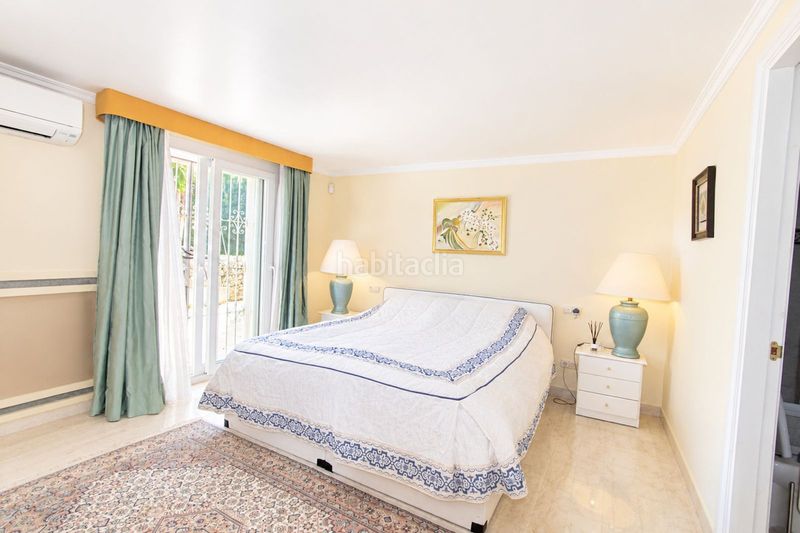 Foto 0c5be34e-f94a-4395-9147-8e91c6d837c6. Casa amb piscina a Elviria Marbella