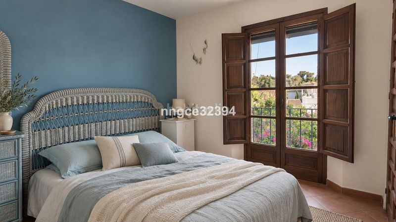 Foto f7aa5539-ebe0-4964-8fa3-25f445c14d6b. Casa a Los Naranjos Marbella
