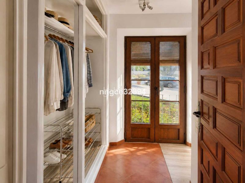 Foto fd7a5150-48a6-480d-b421-d9b781b16123. Casa a Los Naranjos Marbella