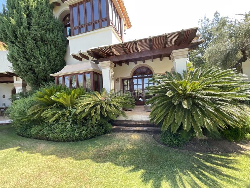 Foto b2e5f8d1-b816-4c46-8834-c9c43423faa6. Casa a La Zagaleta Benahavís