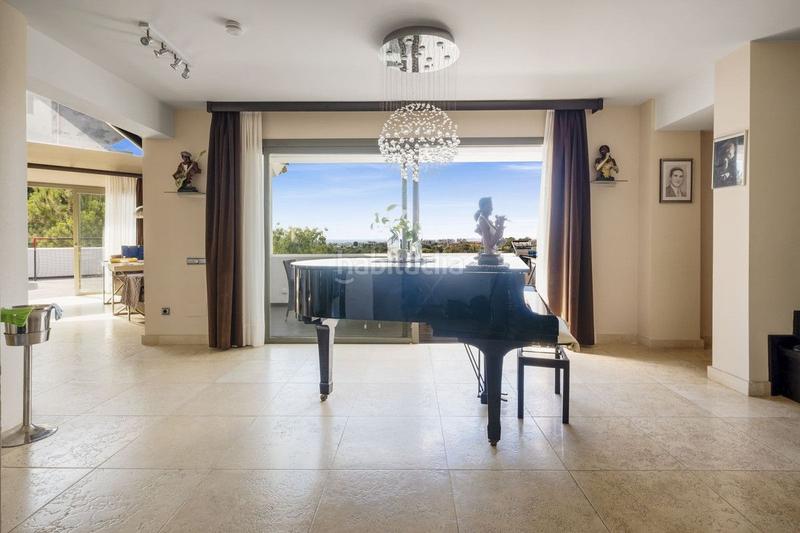 Foto f26729d8-8a8b-422f-a981-60621cc3916d. Attique avec chauffage piscine dans Divina Pastora Marbella