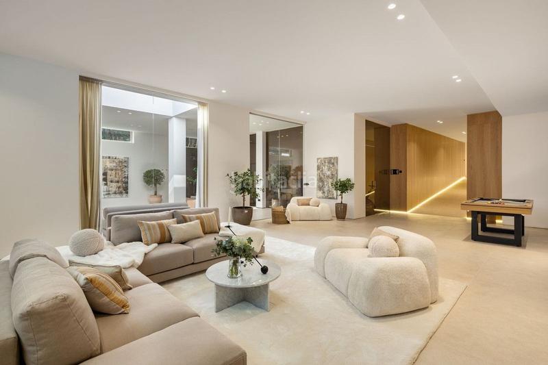 Foto ff6c6d50-ed46-44ff-9d5f-136d13abb9f0. Chalet in Los Naranjos Marbella