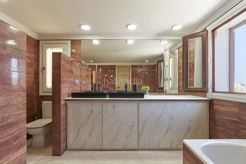 Foto bf6730c6-376a-4104-9aff-1f7f850148a5. Chalet with heating pool in La Carolina - Guadalpín Marbella