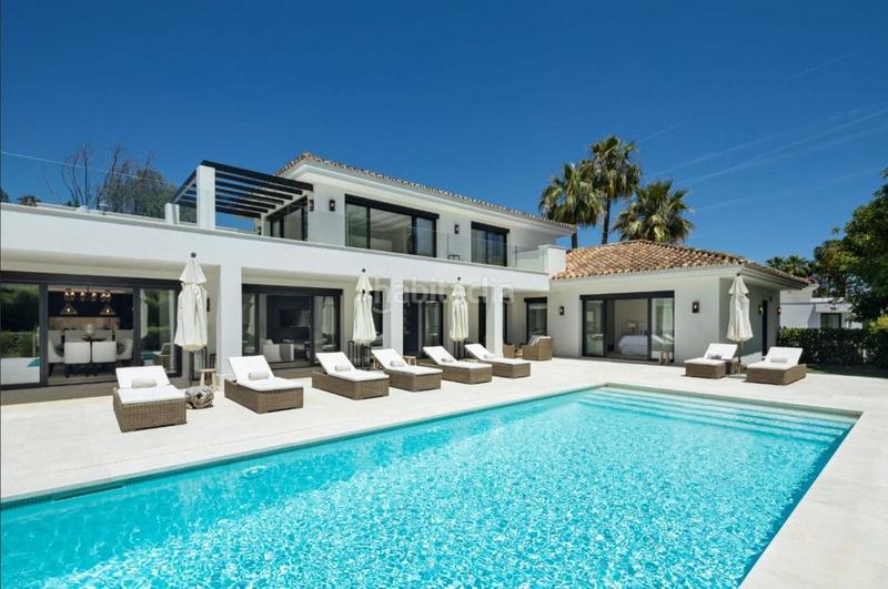 Foto 5d298fbc-9f4a-4497-a988-2ecc21d24700. Chalet mit pool in Los Naranjos Marbella