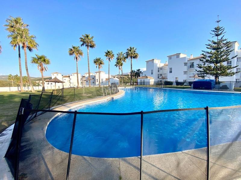 Foto bfd303a4-b873-401d-a450-6749cf884b37. Apartament amb calefacció piscina a El Castillo Manilva