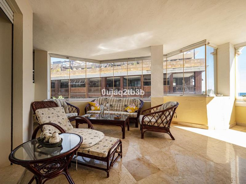 Foto 083ebe92-766c-4810-b466-ddce3a353efe. Apartament amb piscina a Puerto Banús Marbella