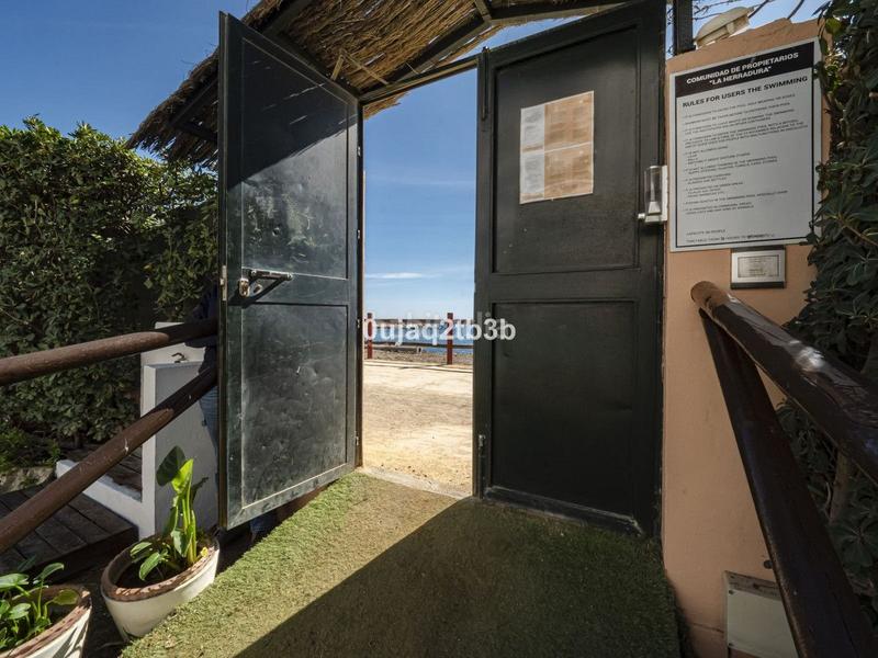 Foto 506cf562-7211-42d6-a26a-baa7d677e9b2. Apartament amb piscina a Puerto Banús Marbella