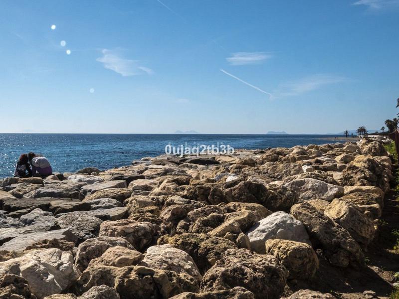 Foto 0d496ac8-cb9b-4b0a-8b27-ec0c39849255. Appartement avec piscine dans Puerto Banús Marbella