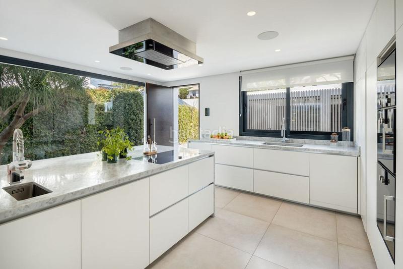 Foto 1fb77064-810d-402e-9c5c-93e4751129d8. Xalet amb piscina a Los Naranjos Marbella