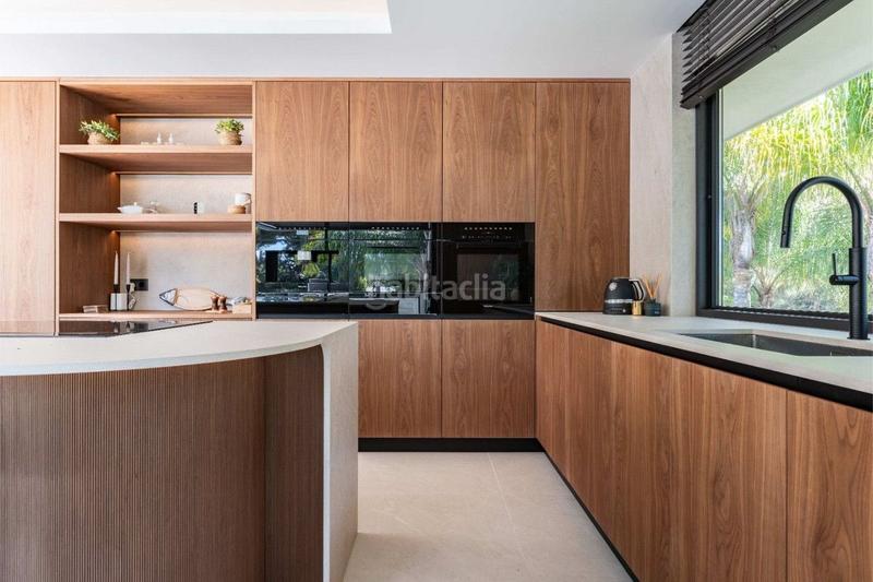 Foto b442c64a-5bb5-4e56-b07c-64448fd7e2ae. Chalet with heating pool in Hacienda Las Chapas Marbella