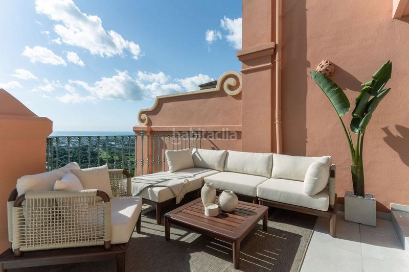Foto e21cf7ce-d9cd-44b3-a034-a78af204f325. Zweistöckige wohnung mit heizung pool in La Quinta Benahavís