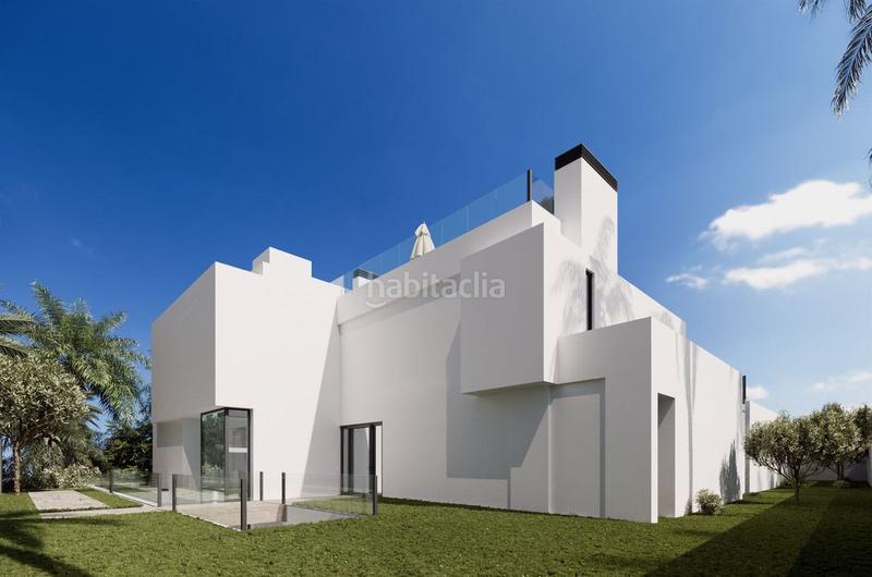 Foto a0c33ed6-4b79-46b7-b71e-c6e6a796a339. Chalet avec piscine dans Sierra Blanca Marbella