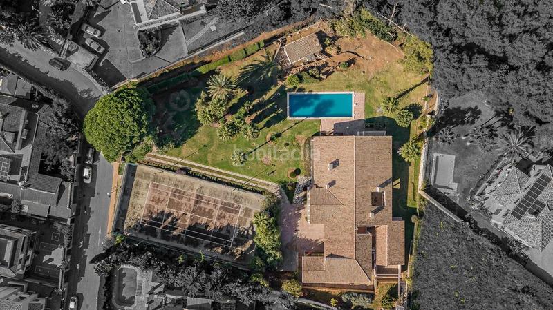 Foto 206d612c-88c6-4814-a2bd-6b06091511b0. Chalet en Divina Pastora Marbella