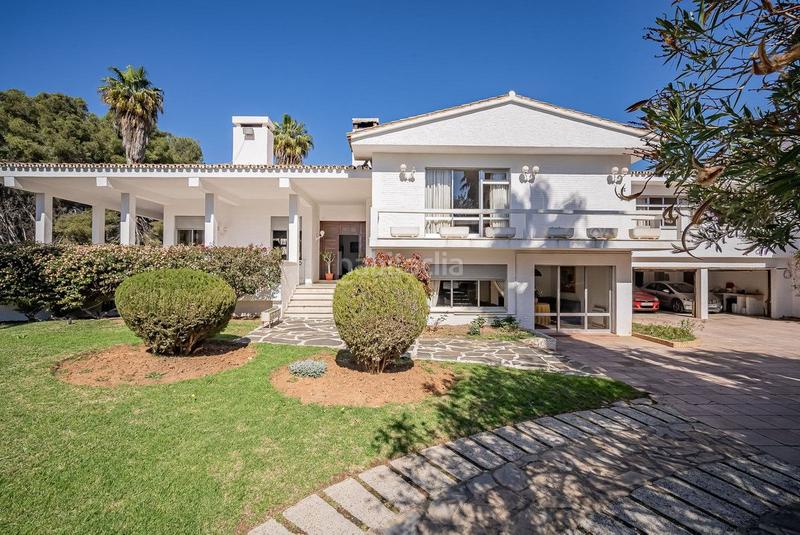 Foto ee7cd727-42b8-4476-88dd-0ce5cce0b8ac. Chalet en Divina Pastora Marbella