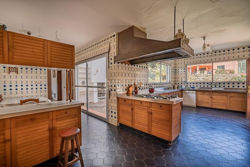Foto f5bc5674-6922-4d25-9e8f-f382aefd7fed. Chalet en Divina Pastora Marbella