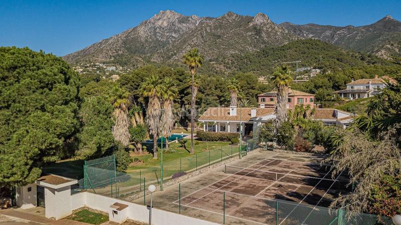 Foto cc5c3a69-15d3-4472-9f8b-524045471788. Chalet con riscaldamento piscina in Divina Pastora Marbella